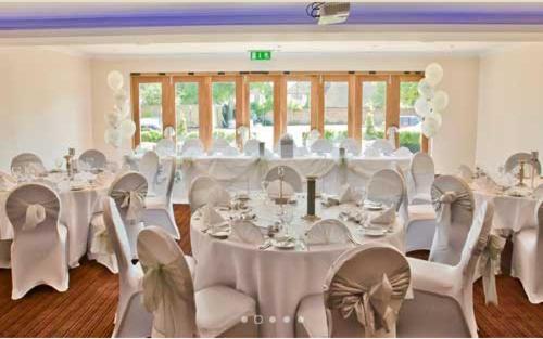 The Boleyn Hotel Staines-upon-Thames Buitenkant foto