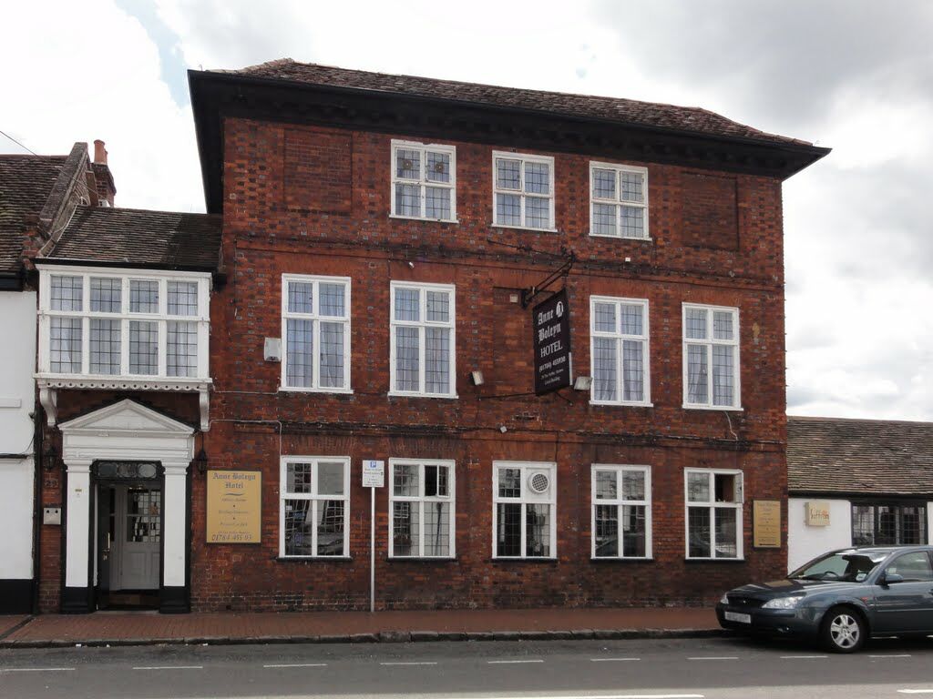 The Boleyn Hotel Staines-upon-Thames Buitenkant foto
